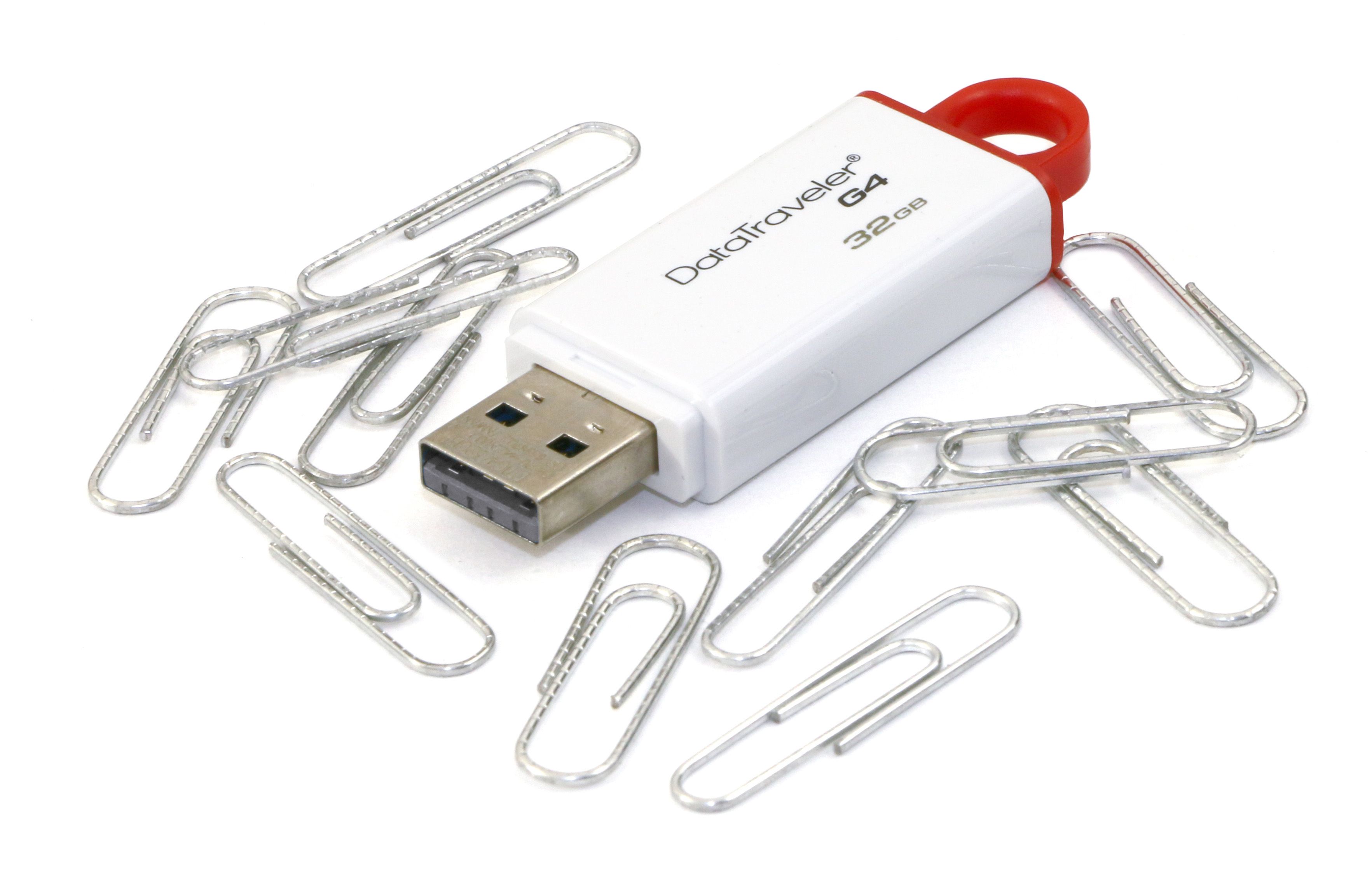 USB stick with paperclips